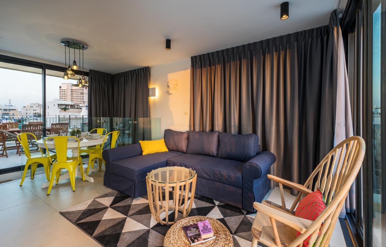 The Promenade Art Apartment