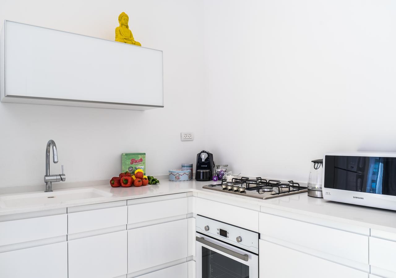 The Promenade Art Apartment *